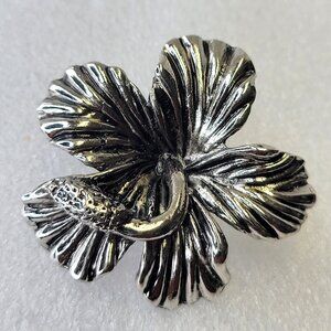 Large Hibizcus Brooch in Antique Rhodium
